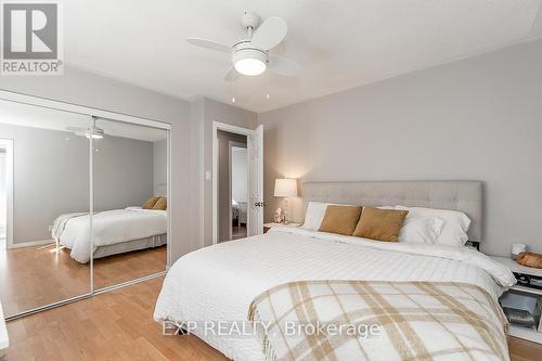 3152 Mosley Street, Wasaga Beach, ON - Indoor Photo Showing Bedroom