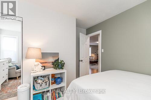 3152 Mosley Street, Wasaga Beach, ON - Indoor Photo Showing Bedroom