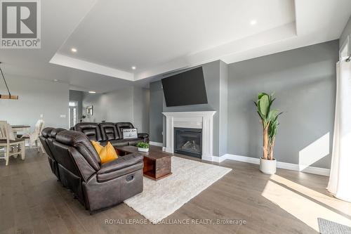 151 Cherrywood Parkway, Greater Napanee, ON - Indoor With Fireplace