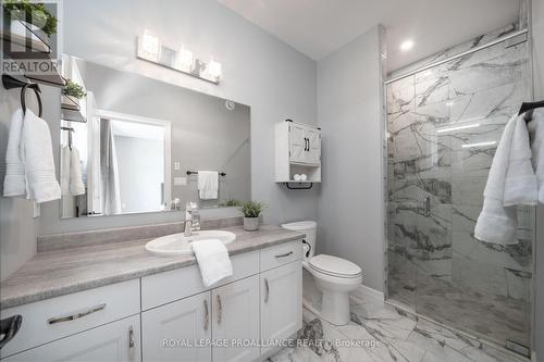 151 Cherrywood Parkway, Greater Napanee, ON - Indoor Photo Showing Bathroom