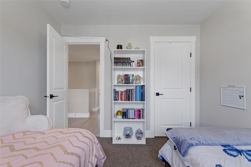 36-1999 15 Avenue, Vernon, BC - Indoor Photo Showing Bedroom