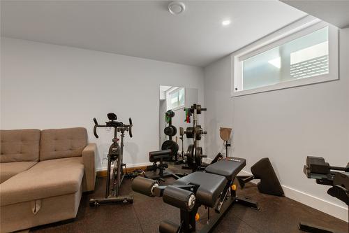 36-1999 15 Avenue, Vernon, BC - Indoor Photo Showing Gym Room