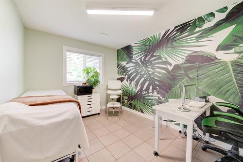 245 Moubray Road, Kelowna, BC - Indoor Photo Showing Bedroom