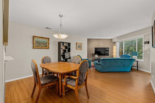 204-265 Snowsell Street, Kelowna, BC - Indoor Photo Showing Dining Room