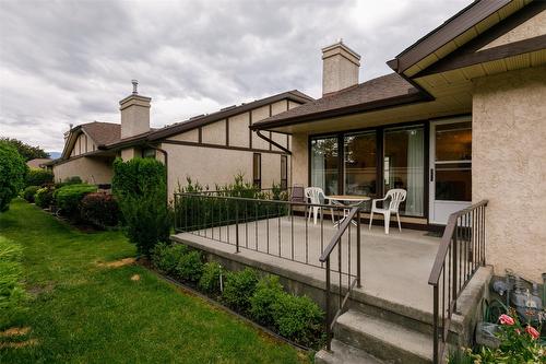 27-2200 Gordon Drive, Kelowna, BC - Outdoor With Exterior