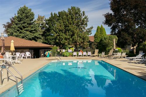 27-2200 Gordon Drive, Kelowna, BC - Outdoor With In Ground Pool With Backyard