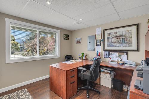 2058 Parsons Road, Kelowna, BC - Indoor Photo Showing Office