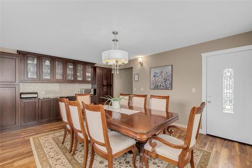 2058 Parsons Road, Kelowna, BC - Indoor Photo Showing Dining Room