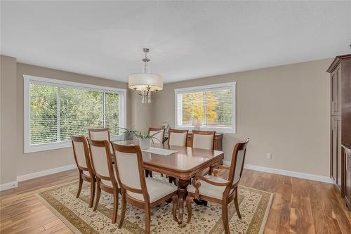 2058 Parsons Road, Kelowna, BC - Indoor Photo Showing Dining Room