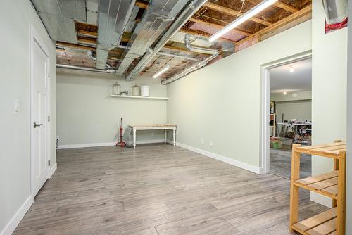 1-5720 Hartnell Road, Vernon, BC - Indoor Photo Showing Basement