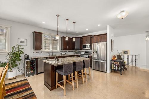 14-2283 Shannon Heights Court, West Kelowna, BC - Indoor Photo Showing Kitchen With Upgraded Kitchen