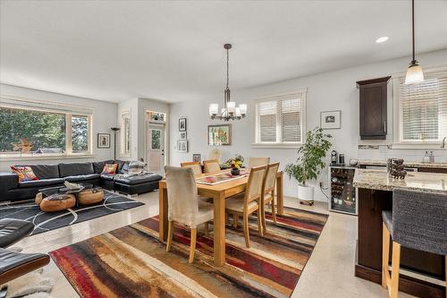 14-2283 Shannon Heights Court, West Kelowna, BC - Indoor Photo Showing Dining Room