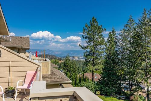 14-2283 Shannon Heights Court, West Kelowna, BC - Outdoor