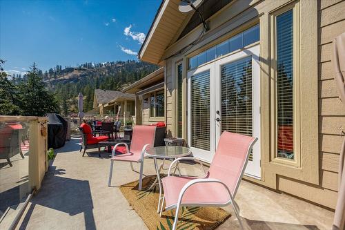 14-2283 Shannon Heights Court, West Kelowna, BC - Outdoor With Deck Patio Veranda