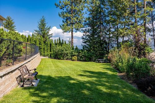 14-2283 Shannon Heights Court, West Kelowna, BC - Outdoor