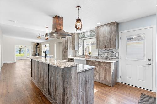 57 Kingfisher Drive, Penticton, BC - Indoor Photo Showing Kitchen With Upgraded Kitchen