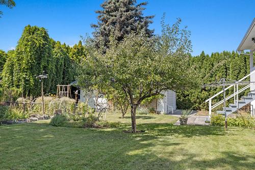 669 Paret Place, Kelowna, BC - Outdoor