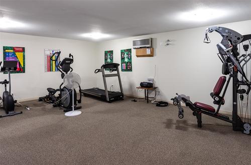 704-1947 Underhill Street, Kelowna, BC - Indoor Photo Showing Gym Room