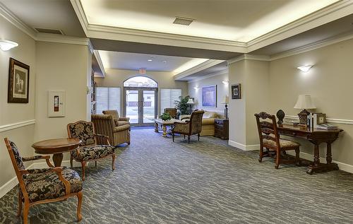 704-1947 Underhill Street, Kelowna, BC - Indoor Photo Showing Other Room