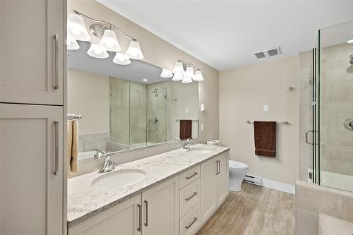 316-3865 Truswell Road, Kelowna, BC - Indoor Photo Showing Bathroom