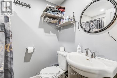 6325 Doreen Drive, Niagara Falls, ON - Indoor Photo Showing Bathroom