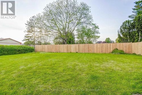 6325 Doreen Drive, Niagara Falls, ON - Outdoor With Backyard