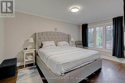 158 Hanson Road, Mississauga (Fairview), ON - Indoor Photo Showing Bedroom