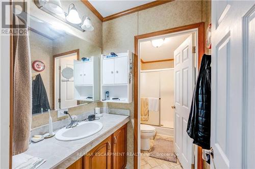 395 - 3033 Townline Road, Fort Erie, ON - Indoor Photo Showing Bathroom