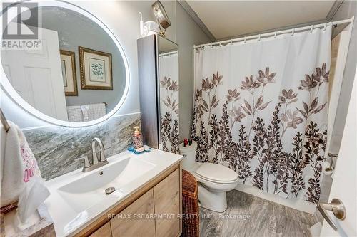 395 - 3033 Townline Road, Fort Erie, ON - Indoor Photo Showing Bathroom