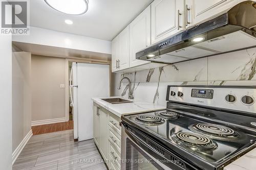 31 Chatterton Boulevard, Toronto (Scarborough Village), ON - Indoor Photo Showing Kitchen