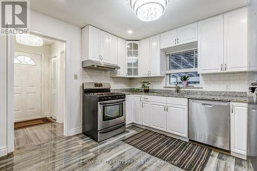 31 Chatterton Boulevard, Toronto (Scarborough Village), ON - Indoor Photo Showing Kitchen