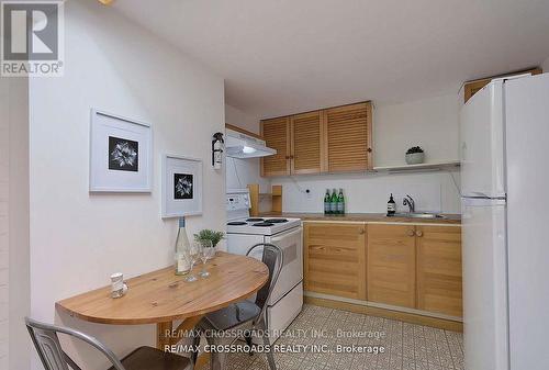 20 Chester Hill Road, Toronto (Playter Estates-Danforth), ON - Indoor Photo Showing Kitchen