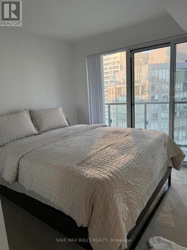 2504 - 955 Bay Street, Toronto (Bay Street Corridor), ON - Indoor Photo Showing Bedroom