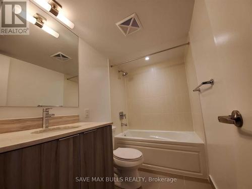 2504 - 955 Bay Street, Toronto (Bay Street Corridor), ON - Indoor Photo Showing Bathroom