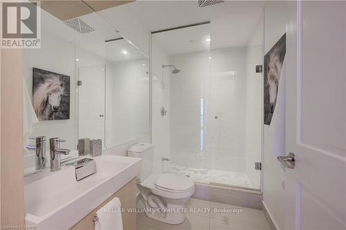 7116 - 388 Yonge Street, Toronto (Bay Street Corridor), ON - Indoor Photo Showing Bathroom