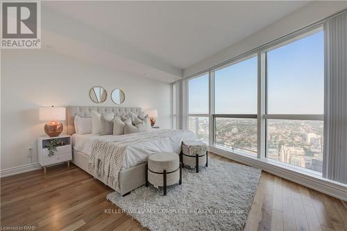 7116 - 388 Yonge Street, Toronto (Bay Street Corridor), ON - Indoor Photo Showing Bedroom