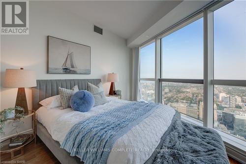 7116 - 388 Yonge Street, Toronto (Bay Street Corridor), ON - Indoor Photo Showing Bedroom