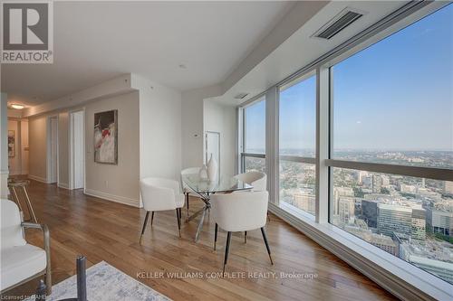 7116 - 388 Yonge Street, Toronto (Bay Street Corridor), ON - Indoor Photo Showing Dining Room