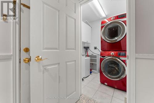 3022 Bayview Avenue, Toronto (Willowdale East), ON - Indoor Photo Showing Laundry Room