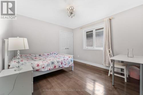 3022 Bayview Avenue, Toronto (Willowdale East), ON - Indoor Photo Showing Bedroom