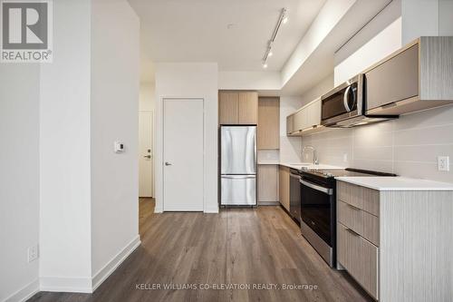 104 - 10 Deerlick Court, Toronto (Parkwoods-Donalda), ON - Indoor Photo Showing Kitchen With Stainless Steel Kitchen