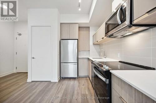 104 - 10 Deerlick Court, Toronto (Parkwoods-Donalda), ON - Indoor Photo Showing Kitchen With Stainless Steel Kitchen