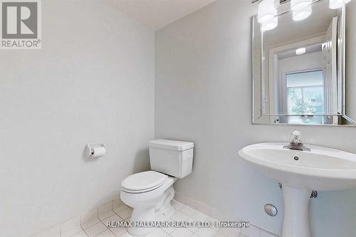 310 - 215 The Donway W, Toronto (Banbury-Don Mills), ON - Indoor Photo Showing Bathroom