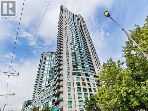 712 - 215 Fort York Boulevard, Toronto (Waterfront Communities), ON - Outdoor With Facade