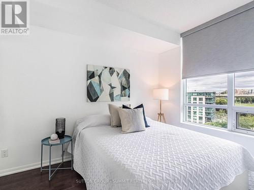 712 - 215 Fort York Boulevard, Toronto (Waterfront Communities), ON - Indoor Photo Showing Bedroom