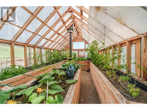 1300 Carson Street, Clinton, BC - Indoor Photo Showing Other Room