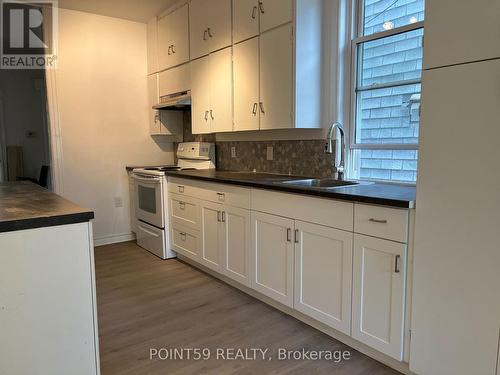 97 Goulburn Avenue, Ottawa, ON - Indoor Photo Showing Kitchen