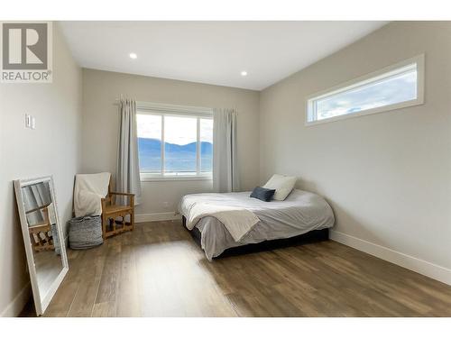 557 Acadia Street, Kelowna, BC - Indoor Photo Showing Bedroom