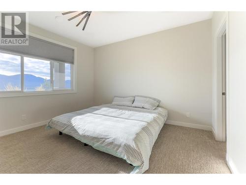 557 Acadia Street, Kelowna, BC - Indoor Photo Showing Bedroom