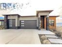 557 Acadia Street, Kelowna, BC  - Outdoor With Facade 